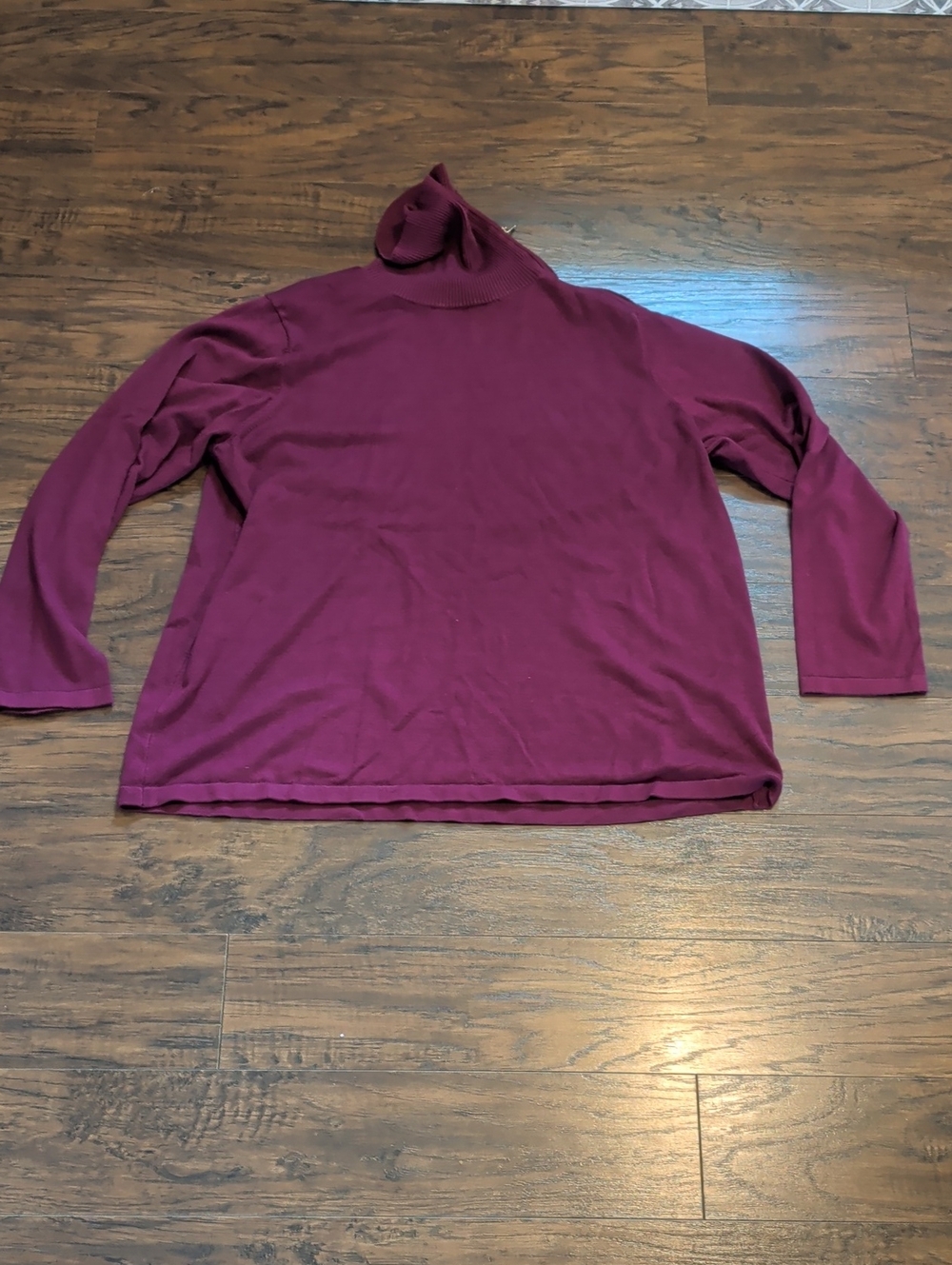 Women's Long Sleeve Turtleneck Top - Burgundy
